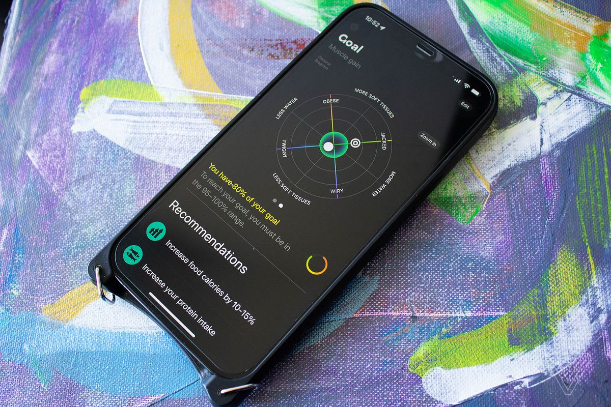 L'app Aura sull'iPhone mostra i risultati delle misurazioni e suggerimenti per raggiungere l'obiettivo.