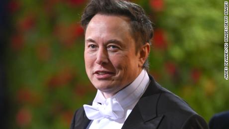 Elon Musk afferma che il team legale di Twitter gli ha detto che ha violato un accordo di non divulgazione