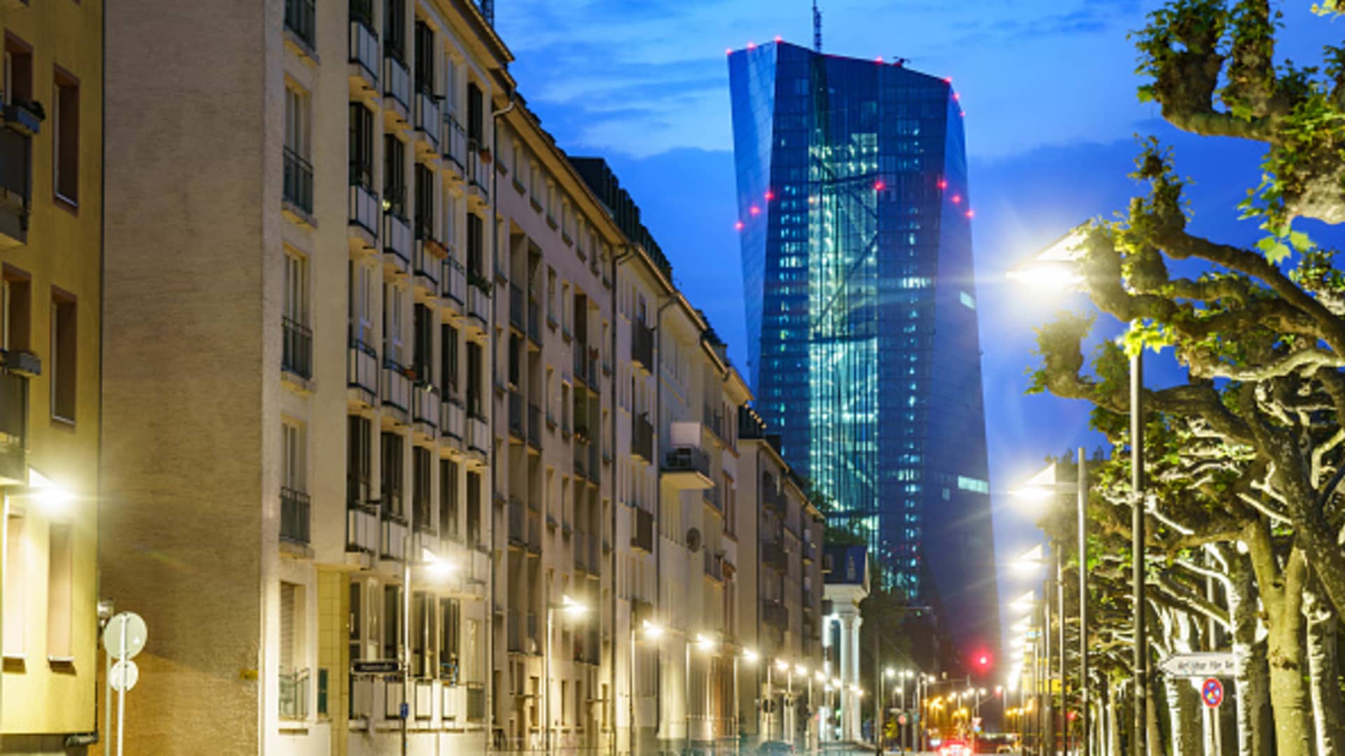 Il membro della Banca centrale europea spinge per un'azione rapida per aumentare i tassi di interesse