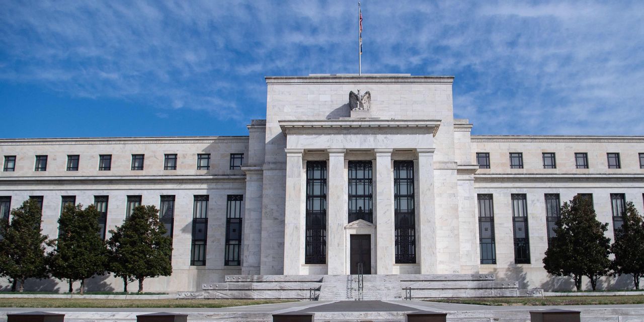 Powell ha deciso di aumentare i tassi di interesse di mezzo punto percentuale