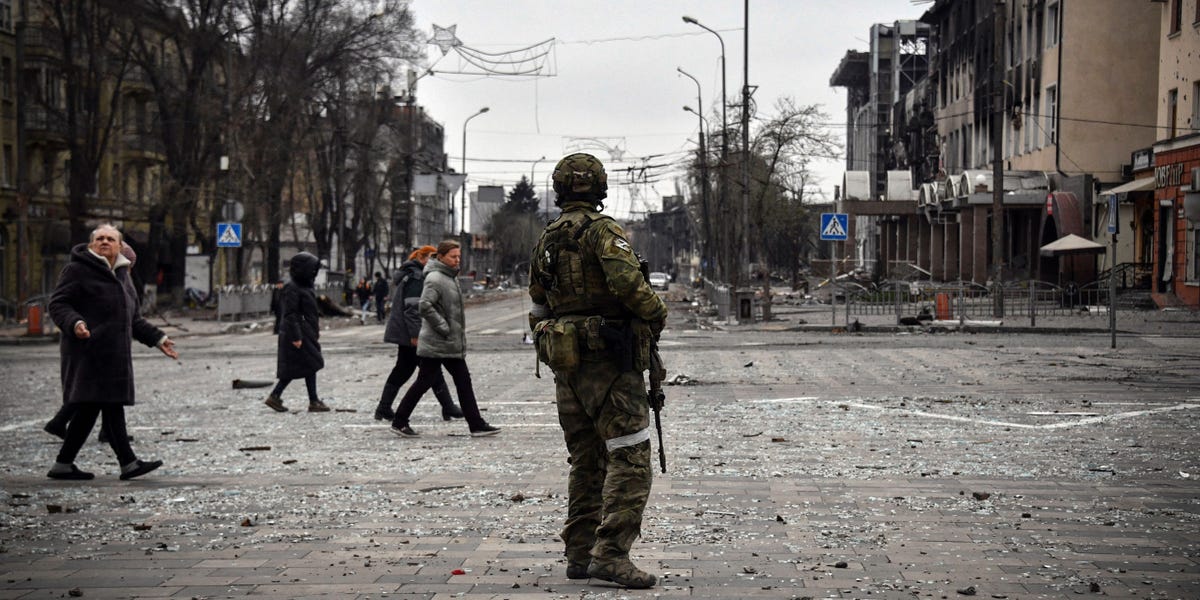Un soldato russo dice che il comandante si è sparato solo per lasciare la guerra: l'Ucraina