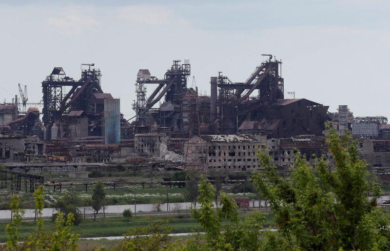 Zelensky ucraino afferma che la regione del Donbass è stata completamente distrutta
