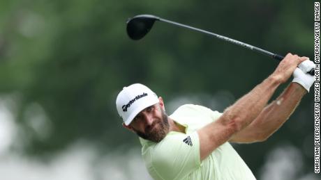 Dustin Johnson lascia il PGA Tour per giocare alla LIV Golf Series, mentre Phil Mickelson torna a giocare a golf all'evento