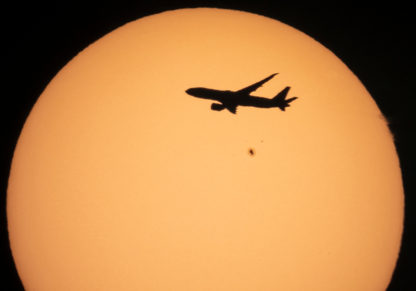 Le compagnie aeree attaccano il piano dell'UE per espandere la base delle emissioni per i voli