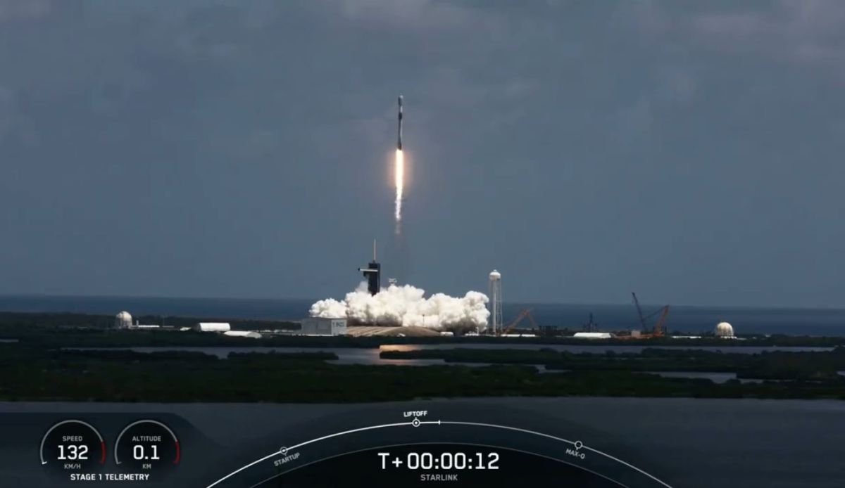 SpaceX Falcon 9 è stato lanciato per la tredicesima volta, stabilendo un record per il riutilizzo
