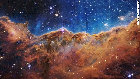 La NASA rivela le nuove immagini del telescopio Webb di stelle, galassie ed esopianeti