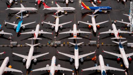 Boeing ritarda il suo ultimo aereo mentre le perdite aumentano