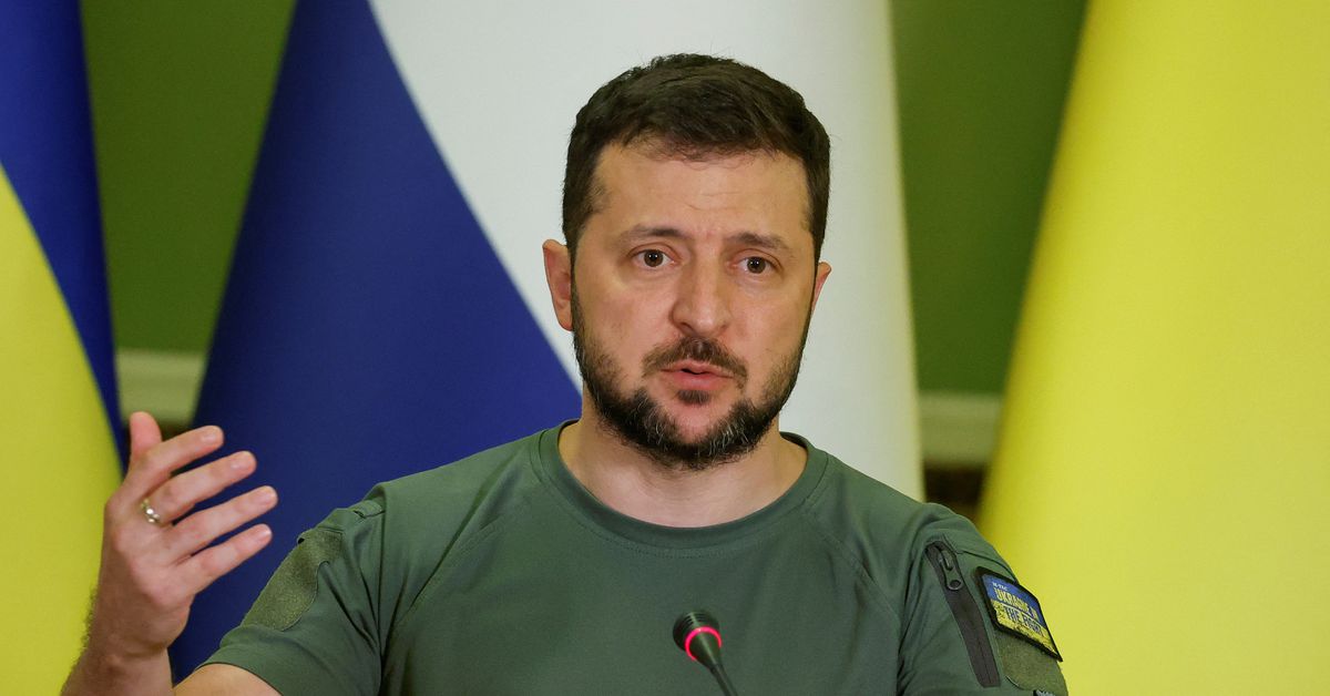 Il presidente dell'Ucraina ha licenziato il capo della sicurezza e il procuratore