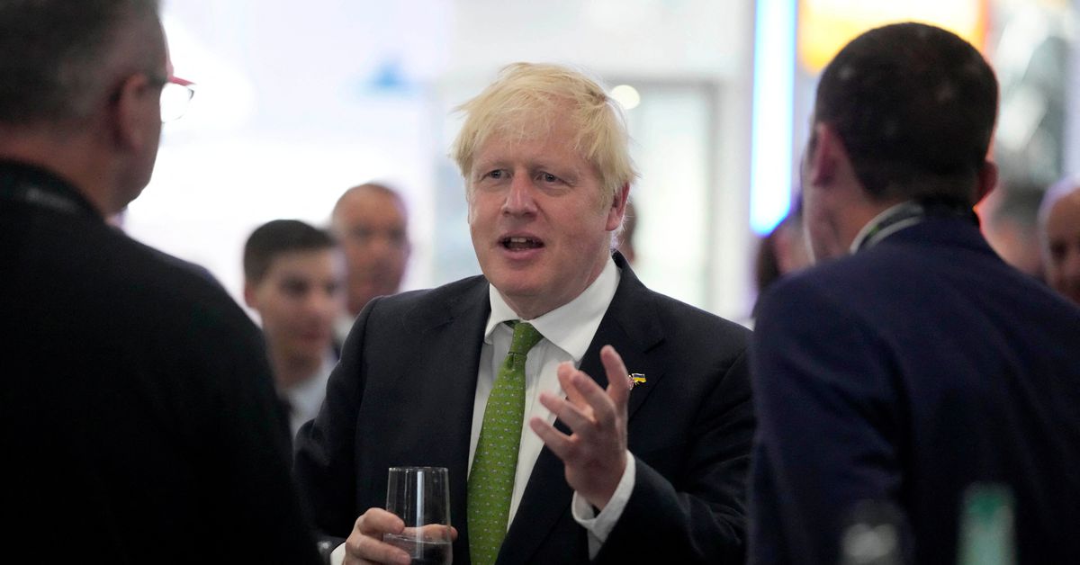 La corsa sempre più aspra per sostituire il primo ministro britannico Johnson si riduce a quattro