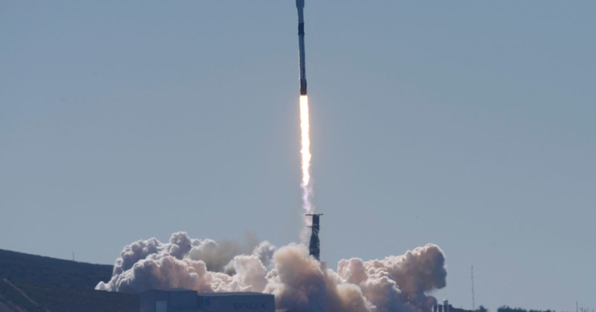 SpaceX ha appena battuto il record di lancio annuale di Falcon 9 ed è solo luglio