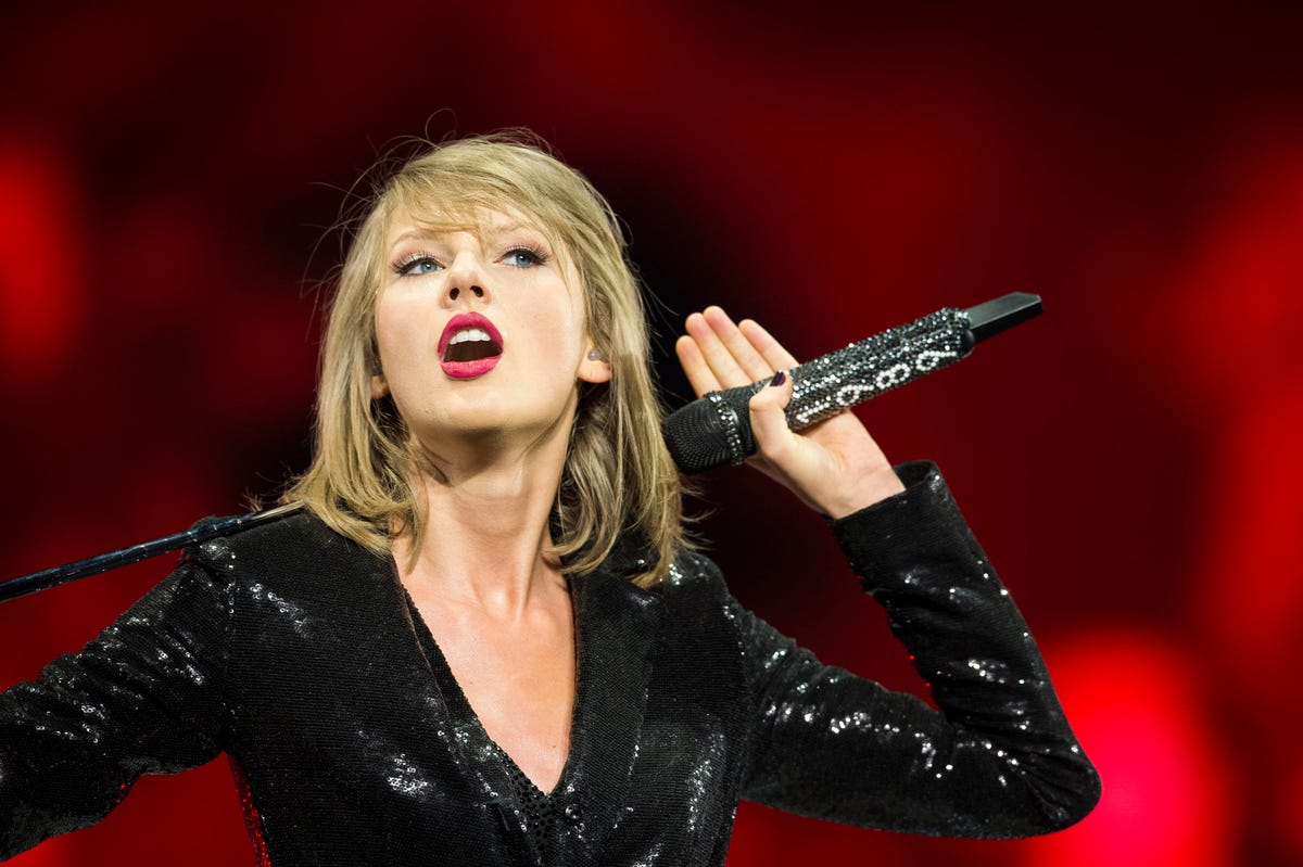 Taylor Swift scatena reazioni e ridicolo dopo aver pubblicato un elenco di inquinatori di jet privati