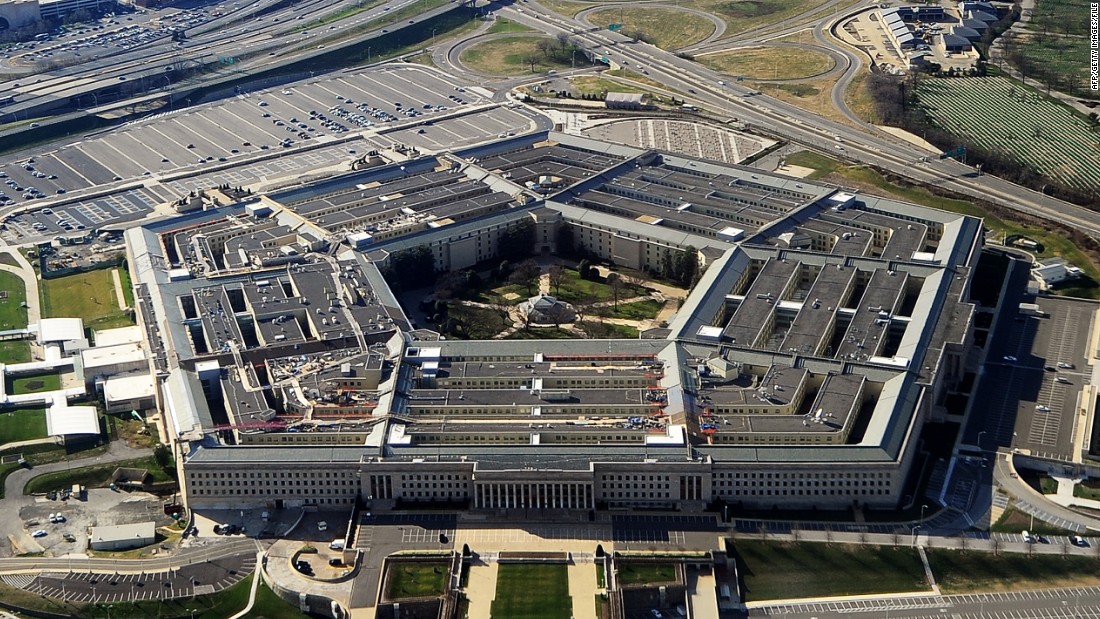 Il 6 gennaio, i messaggi di testo dai telefoni dei principali funzionari del Pentagono sono stati cancellati