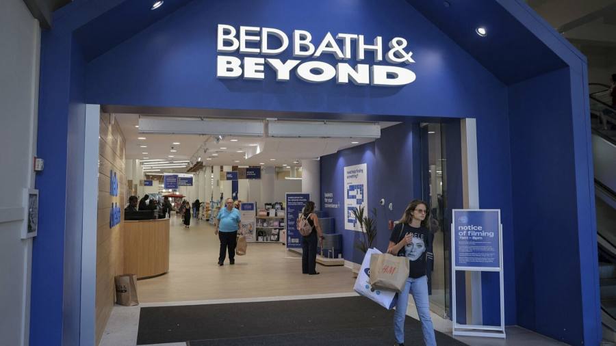 Studente guadagna $ 110 milioni in quote di Bed Bath & Beyond