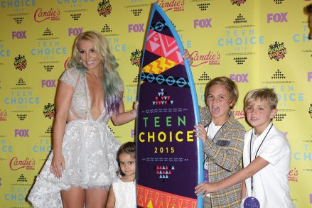 Britney Spears con i Teen Choice Awards kids, sala stampa, Los Angeles, USA - 16 agosto 2015