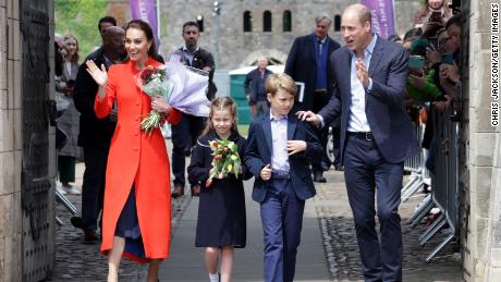 William e Kate stanno trasferendo la loro famiglia fuori Londra per dare i bambini 