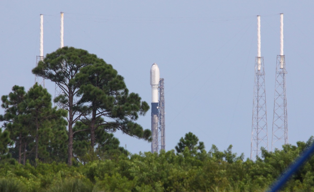 SpaceX si prepara a tentare un altro lancio di Falcon 9 stasera: Spaceflight Now