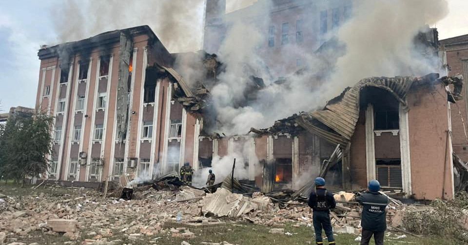 La Russia espande i bombardamenti di obiettivi civili ucraini dopo le battute d'arresto in prima linea