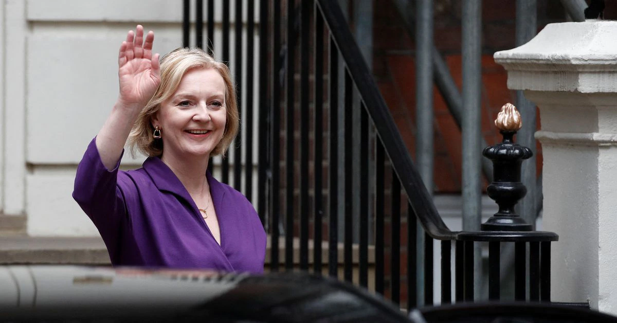 Liz Truss giura tagli alle tasse dopo aver vinto il voto per essere il prossimo primo ministro britannico