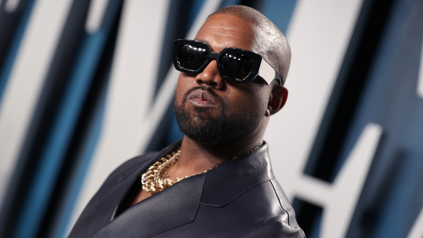 JPMorgan Chase ha tagliato i legami con Kanye West prima dei suoi tweet antisemiti