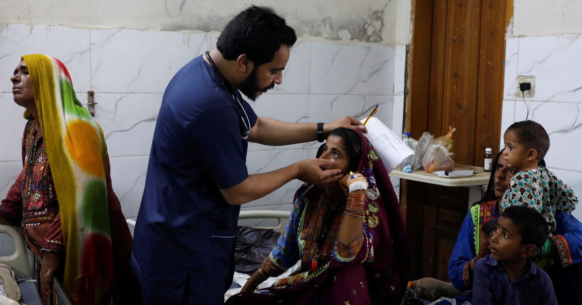 L'ospedale pakistano affonda a causa della diffusione di malattie trasmesse dall'acqua