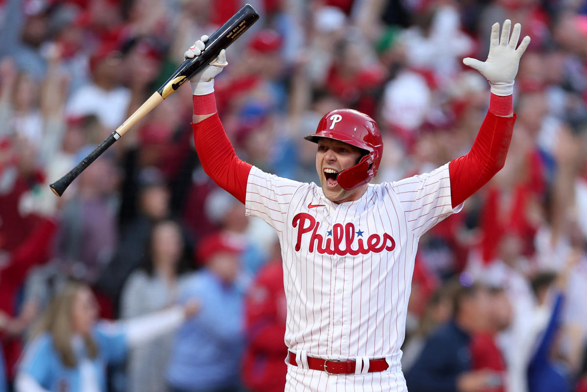 Phillies Slam Braves in Game 3 Spingendo i campioni in difesa sull'orlo, Dodgers-Padres Game 3 Collection