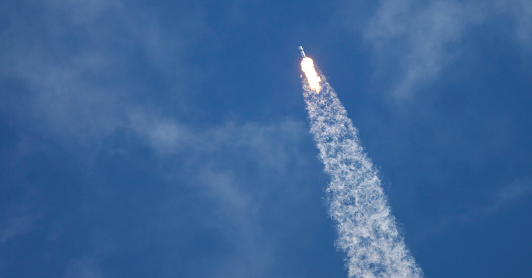 SpaceX ha lanciato un cosmonauta russo nella missione spaziale Crew-5