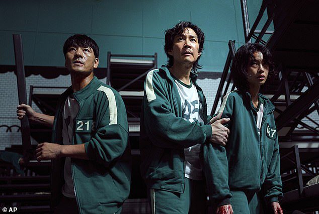 a fuoco!  Il dramma sudcoreano Squid Game rimane la serie Netflix più popolare di tutti i tempi